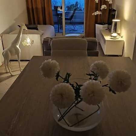 Monaco Di Bavaria Apartment *